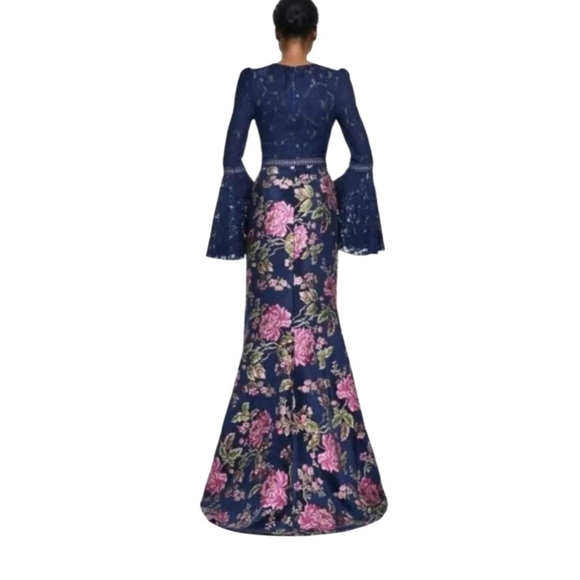 Tadashi Shoji Navy Floral Lace Brocade Illusion Maxi Gown Dress Bell Sleeves 10 - Picture 3 of 8